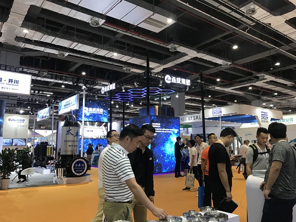 淞江集团现身上海泵管阀展览现场